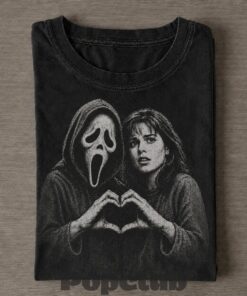 Halloween Ghostface Scream Horror Movie Heart Vintage T-Shirt