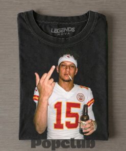 Kansas City Chiefs Patrick Mahomes Drinking & Middle Finger T-Shirt