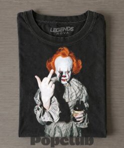 Pennywise IT Clown Vintage Horror Movie Graphic Middle Finger T-Shirt